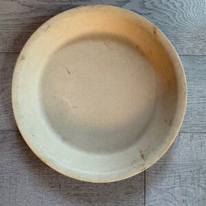 The Pampered Chef Family Heritage Collection Stoneware Round Pie Plate K 039